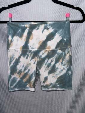 Victoria's Secret PINK Yoga High-Rise Tie Dye Biker Shorts XS